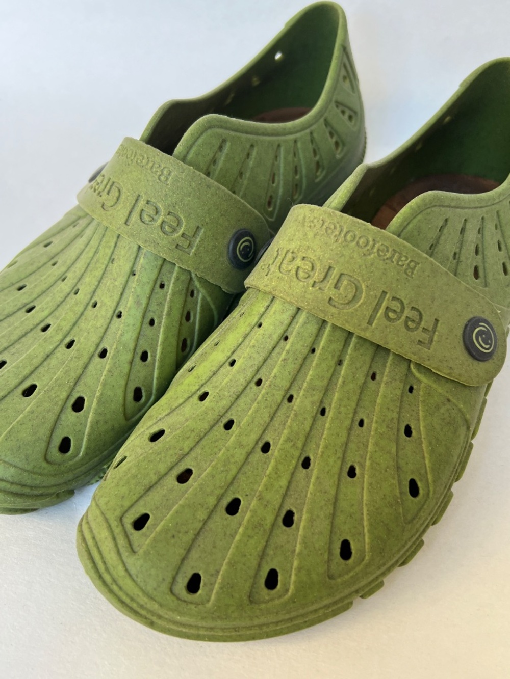 Barefooters Minimalist Sandals Water Shoes Green Size 39 Snap Strap